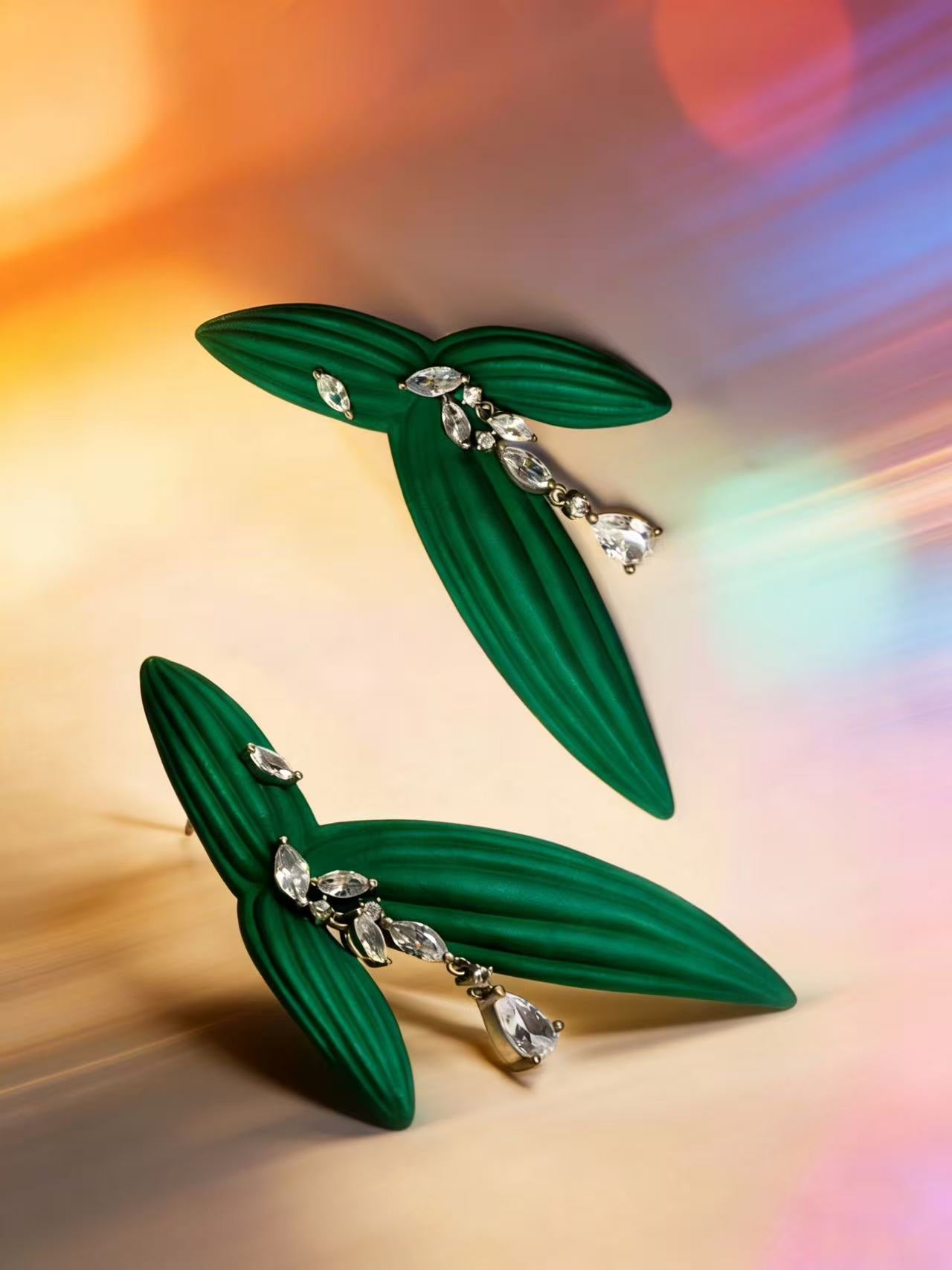 DeWDrop Gearing | Geometric Earrings Capturing Nature’s Fleeting Dewdrop Moment on Arrowhead Leaf